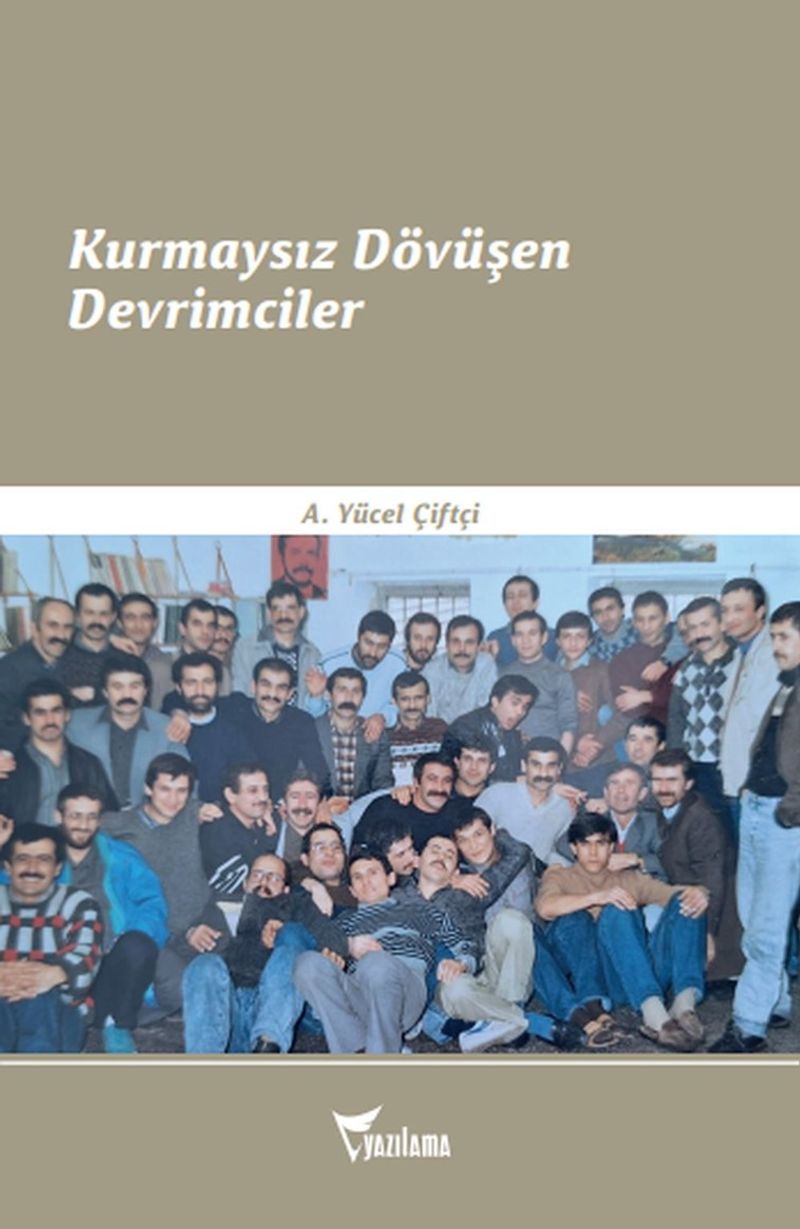 Kurmaysız Dövüşen Devrimciler kitap kapağı