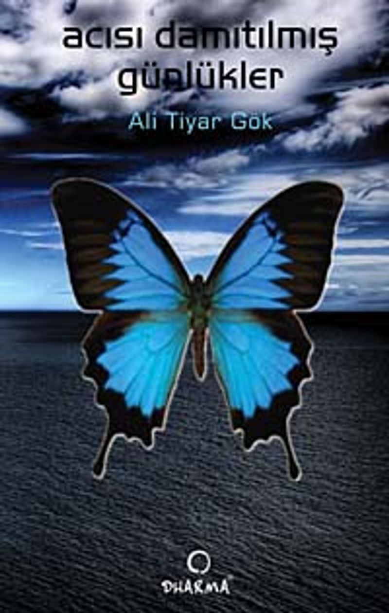 Acısı Damıtılmış Günlükler kitap kapağı
