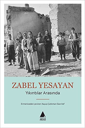 Yıkıntılar Arasında kitap kapağı