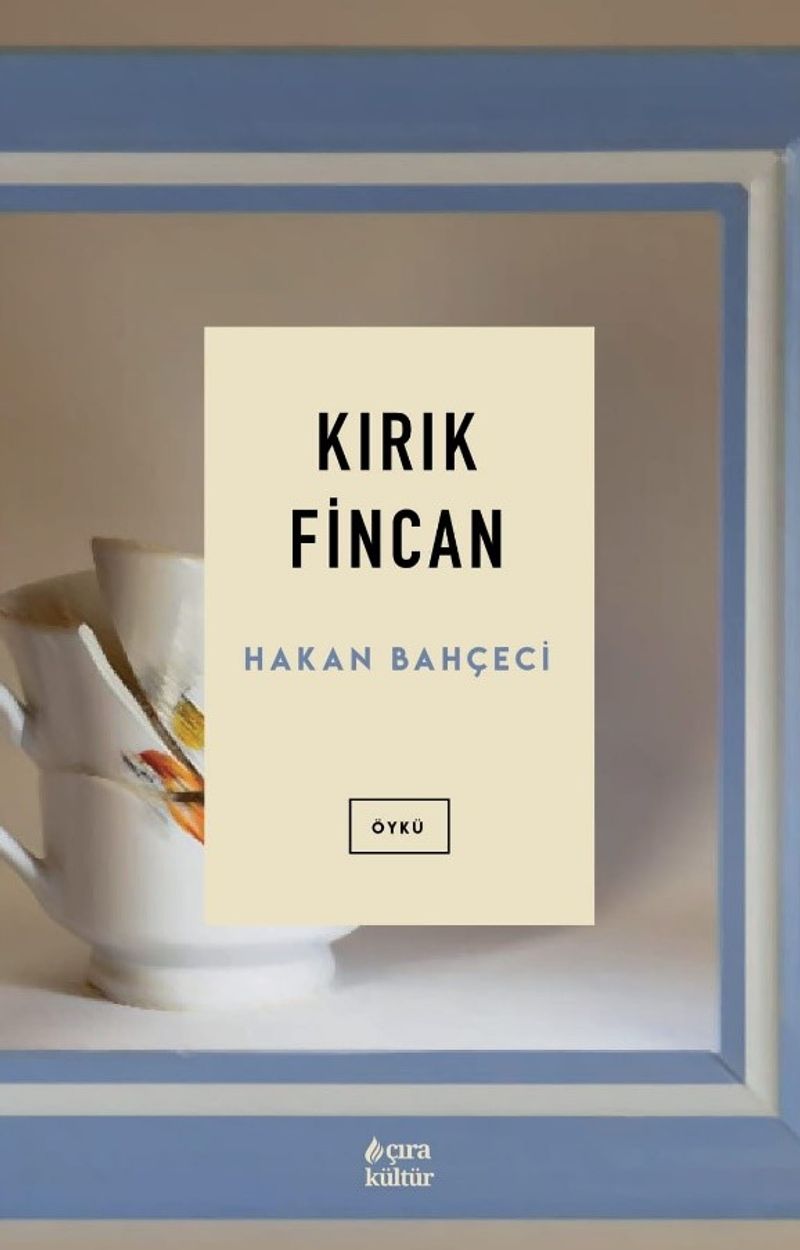 Kırık Fincan kitap kapağı