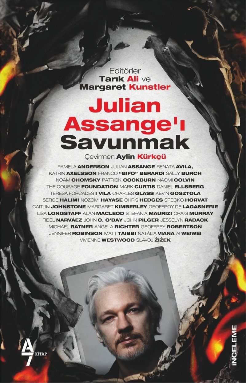 Julian Assange'ı Savunmak kitap kapağı