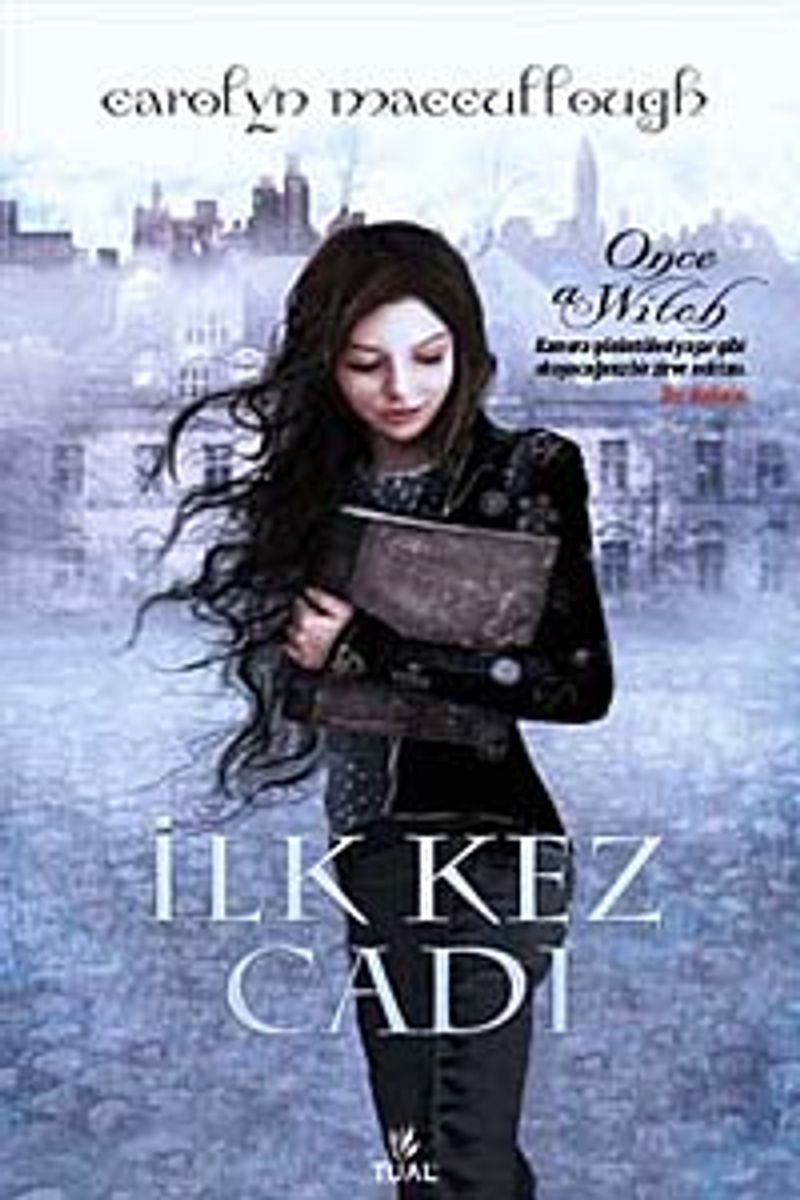 İlk Kez Cadı kitap kapağı