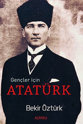 Gençler İçin Atatürk kitap kapağı