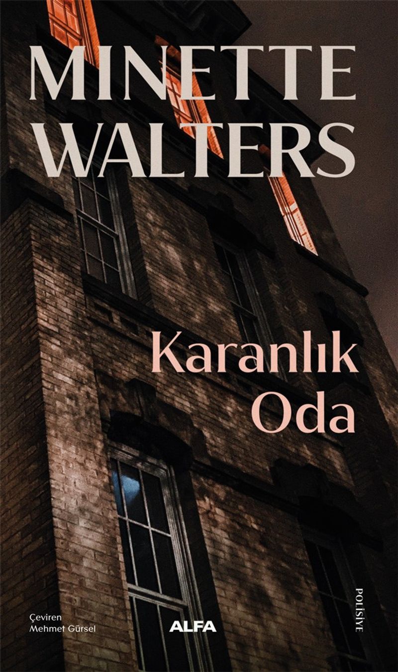Karanlık Oda kitap kapağı
