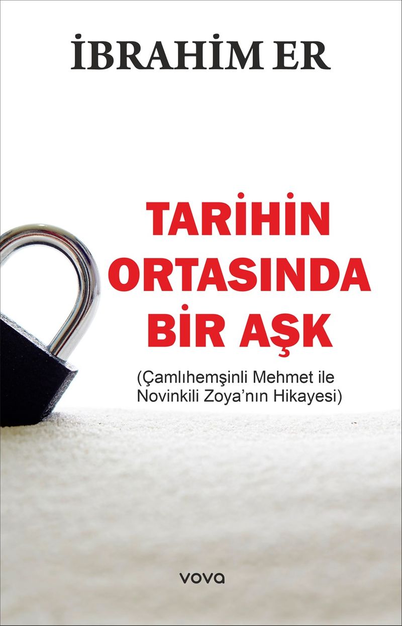Tarihin Ortasında Bir Aşk kitap kapağı