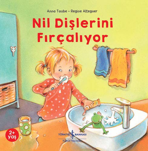 Nil Dişlerini Fırçalıyor kitap kapağı