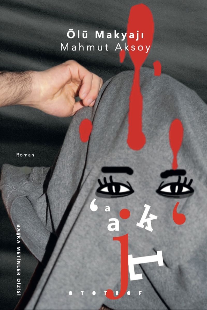 Ölü Makyajı kitap kapağı