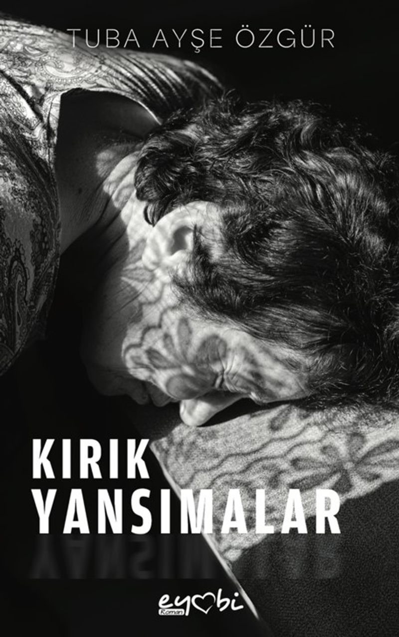 Kırık Yansımalar kitap kapağı