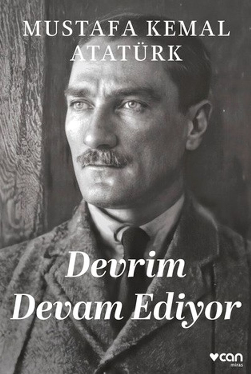 Devrim Devam Ediyor kitap kapağı