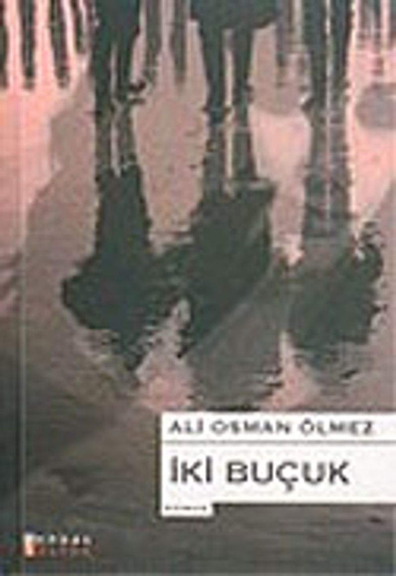İki Buçuk kitap kapağı