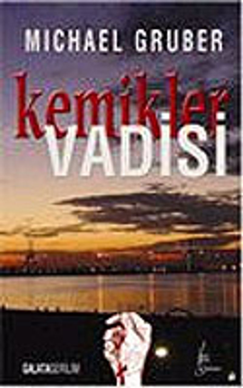 Kemikler Vadisi kitap kapağı